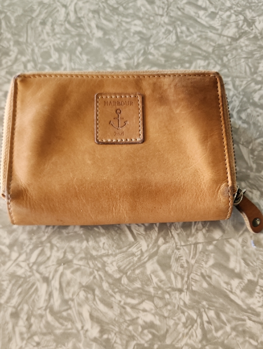 Harbour Anchor 2 ND  Zip Leather Wallet in Warm Tan